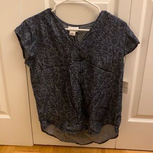 BRAND NEW Liz Claiborne Jean top, small